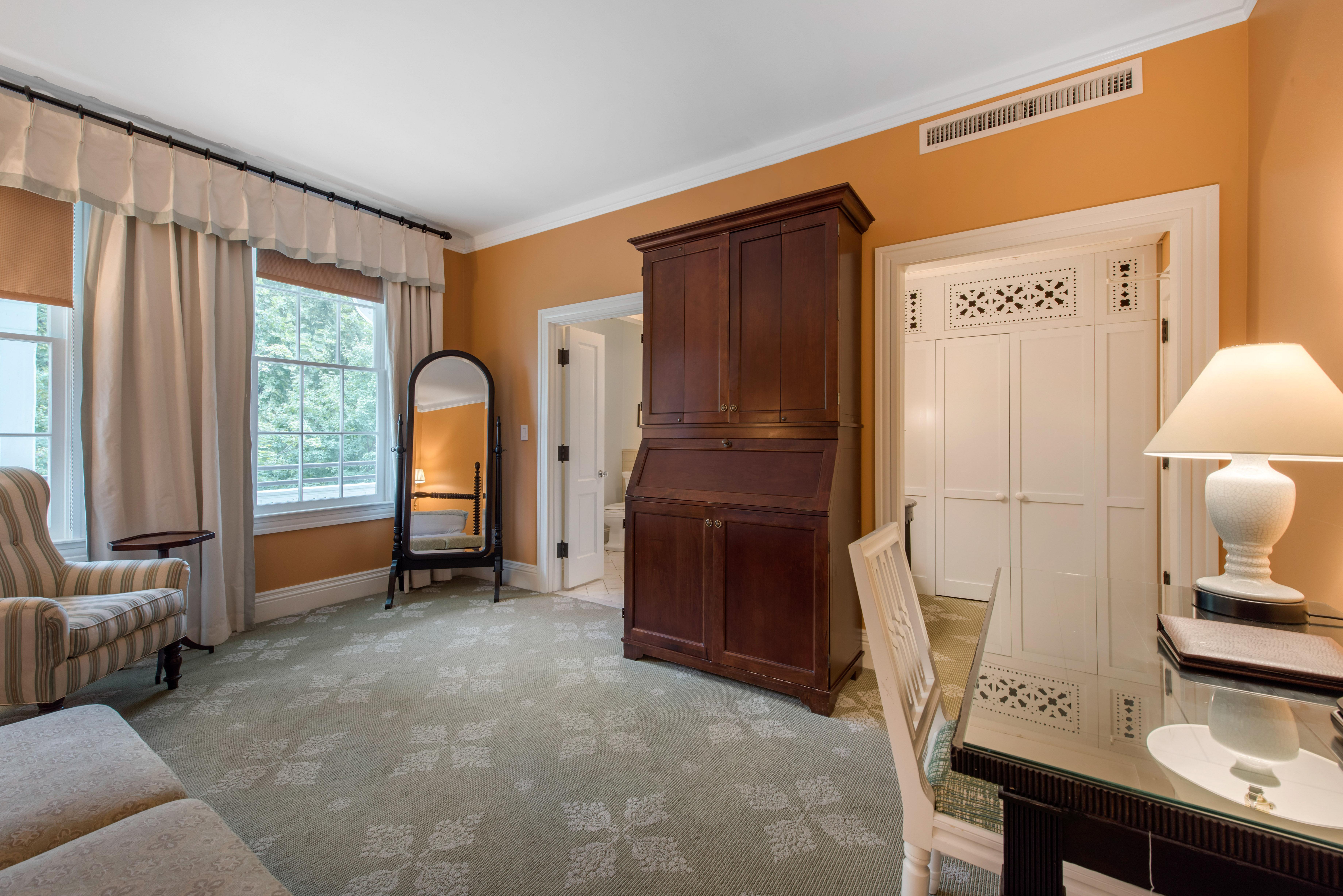 Omni Bedford Springs Resort & Spa Exterior photo