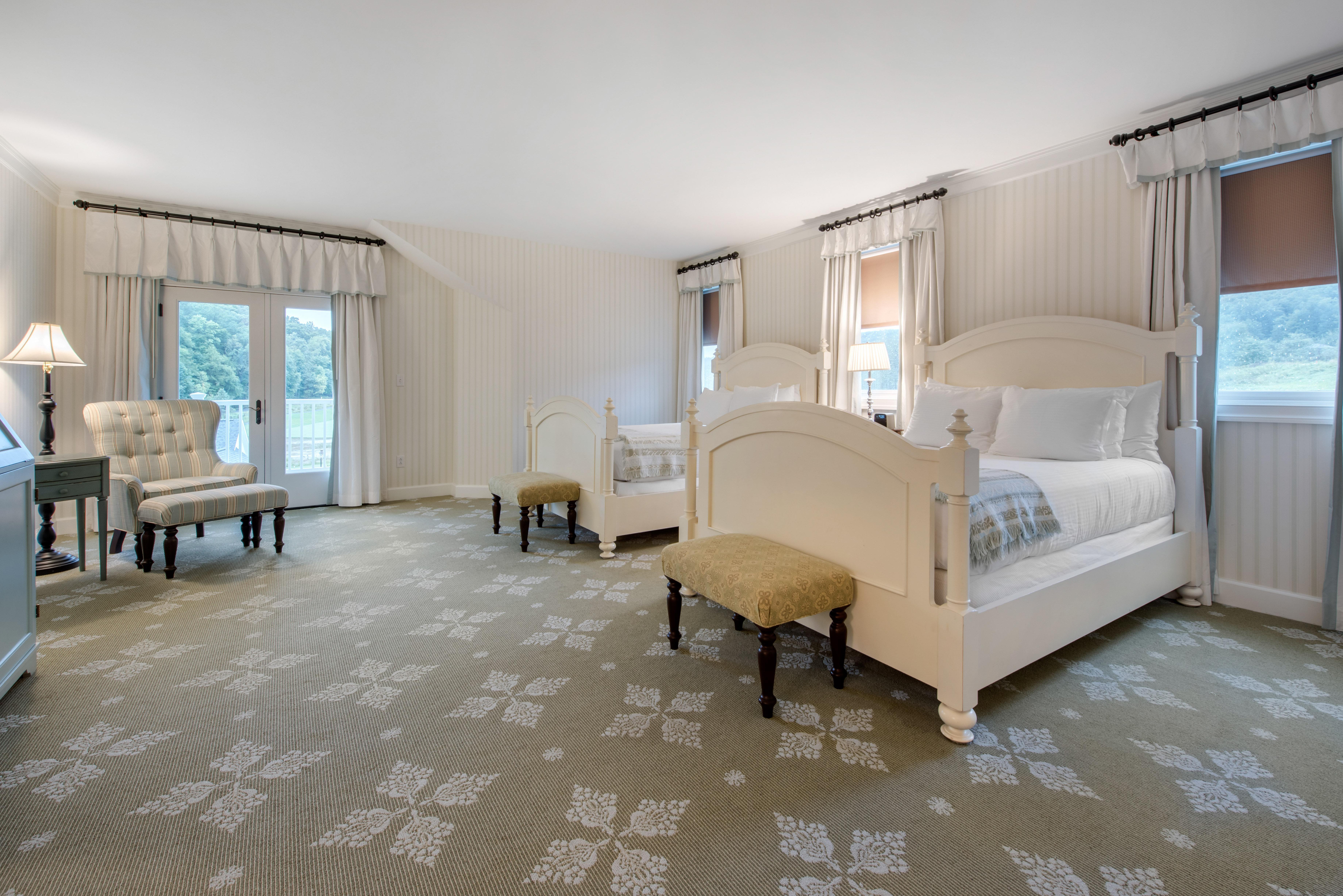 Omni Bedford Springs Resort & Spa Exterior photo