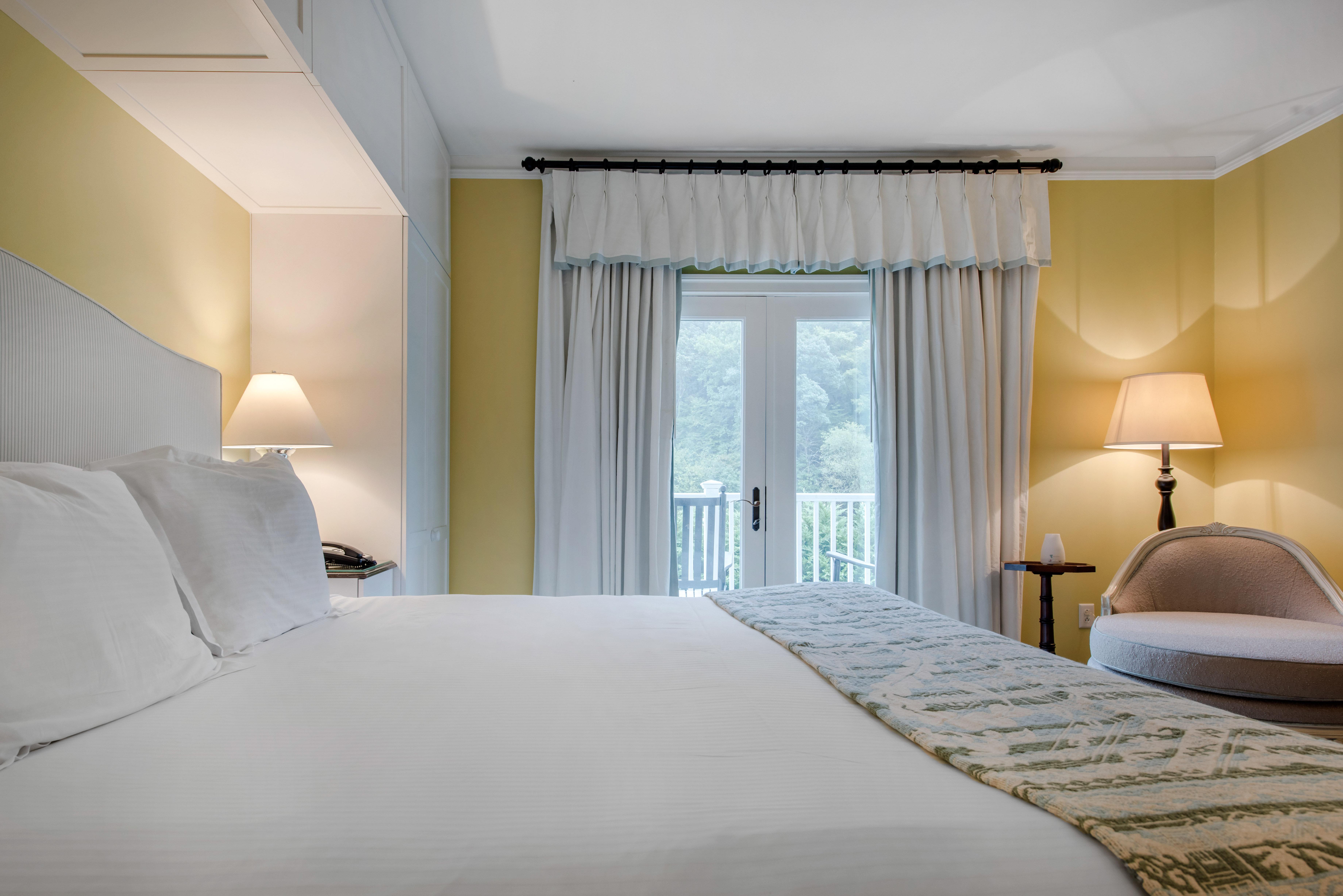 Omni Bedford Springs Resort & Spa Exterior photo