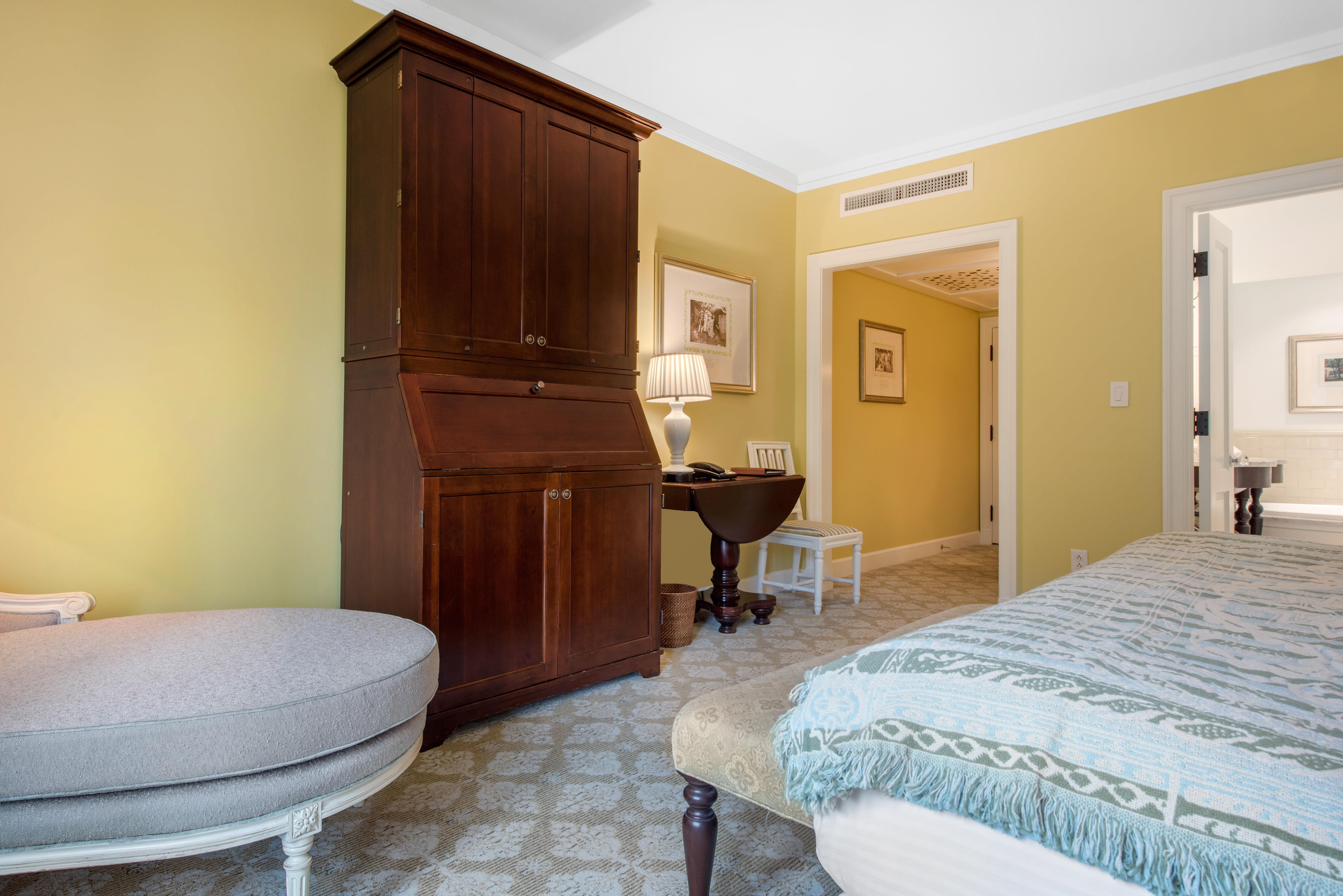 Omni Bedford Springs Resort & Spa Exterior photo