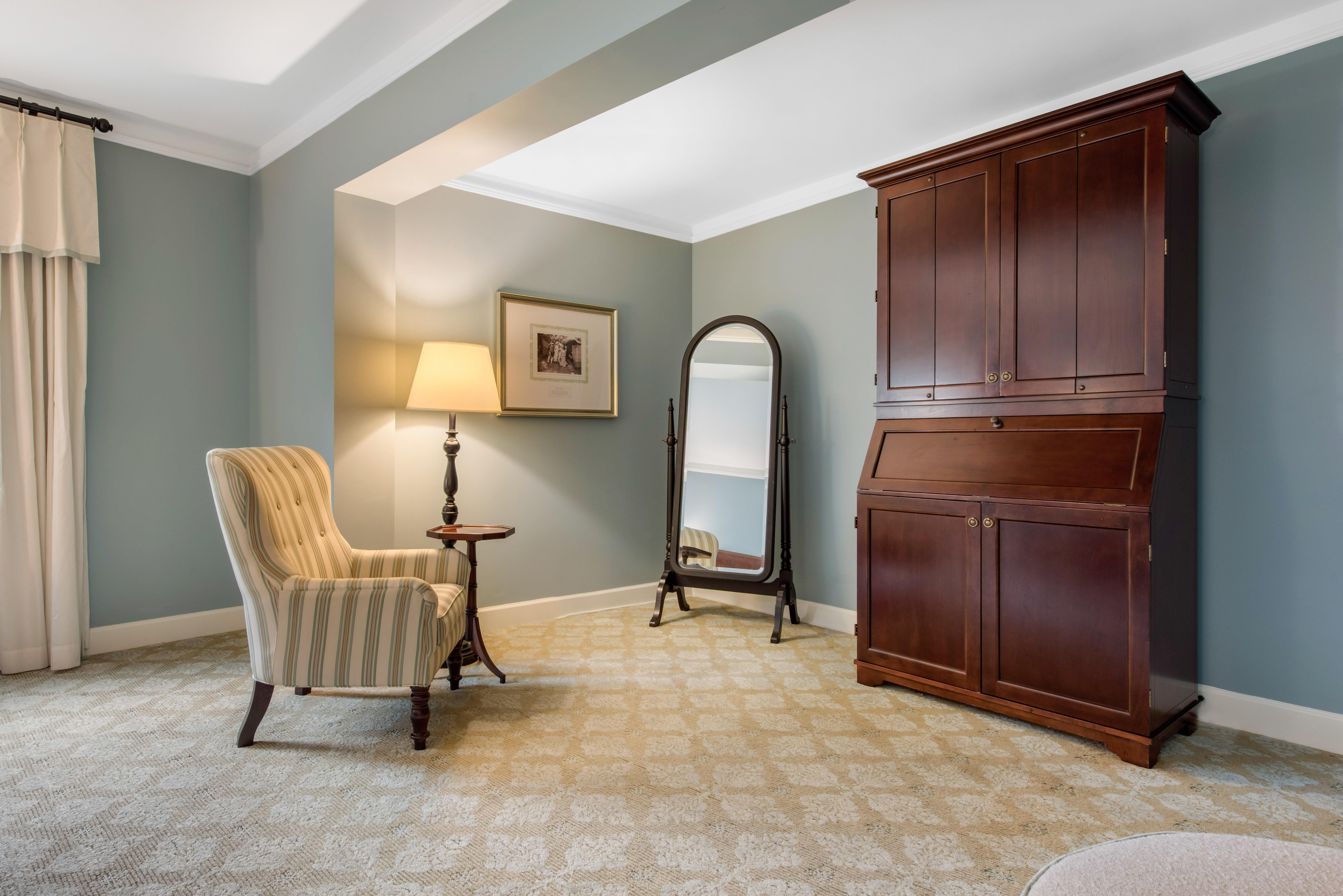 Omni Bedford Springs Resort & Spa Exterior photo